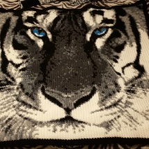 customer-crochet-art cheryls gray tiger